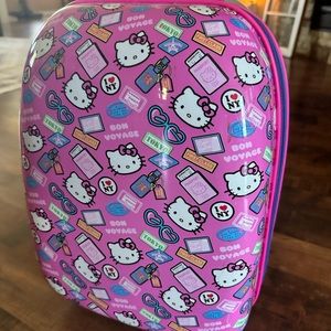 Hello Kitty roll on luggage